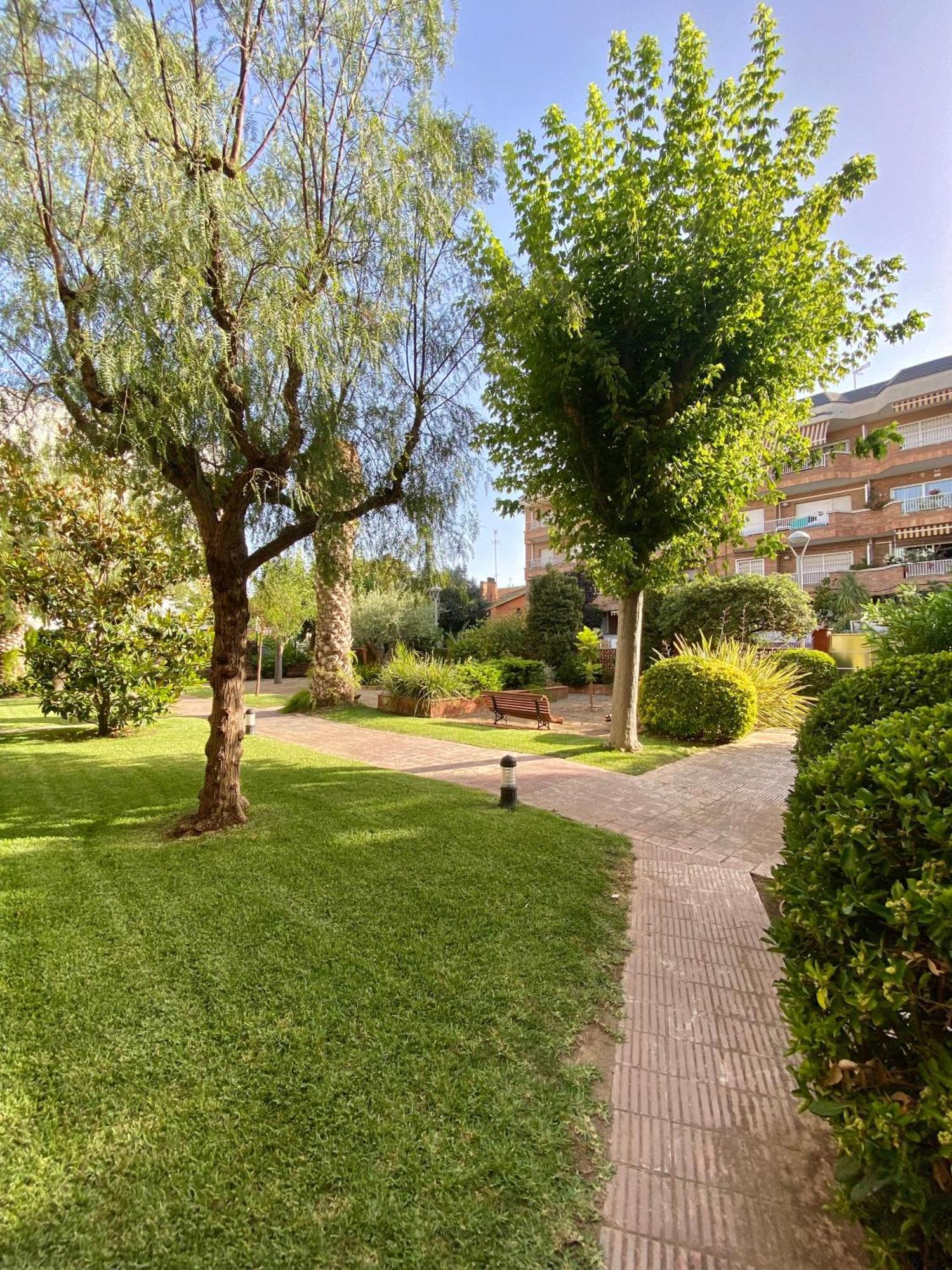 Mediterranean Escape Barcelona Exterior foto