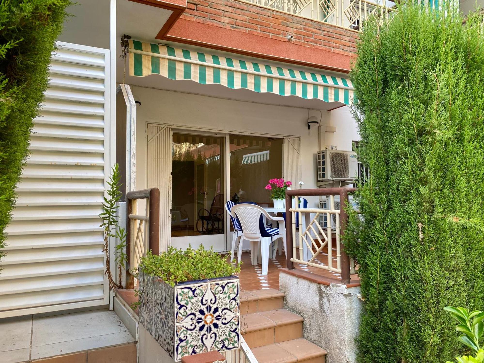 Mediterranean Escape Barcelona Exterior foto
