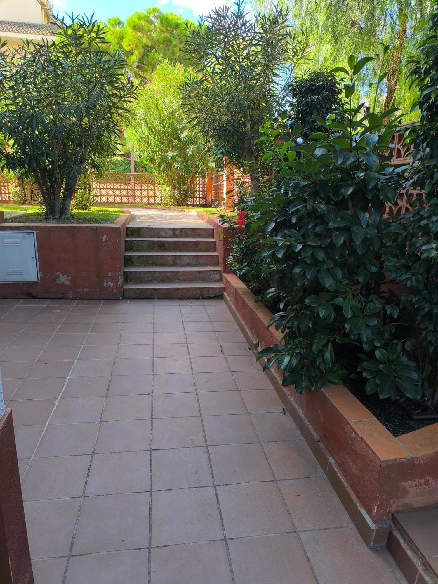 Mediterranean Escape Barcelona Exterior foto